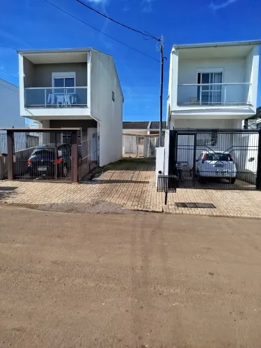 Sobrado a venda em Caxias do Sul, bairro Bella Vista