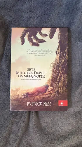 Sete Minutos para Meia-Noite