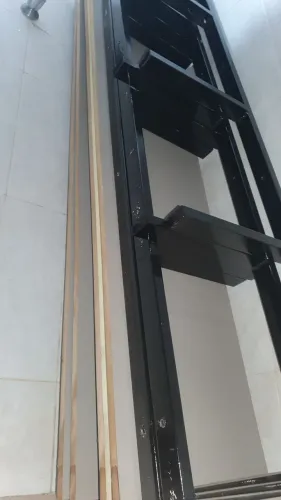 Prateleira Grande com Fixação na Parede 2 metros