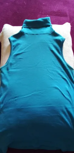 Blusa regata de algodão azul turquesa 