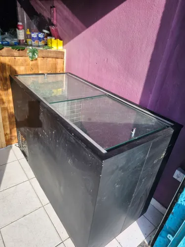 Vendo Freezer (ideal para bebidas) venda urgente, preciso de espaço
