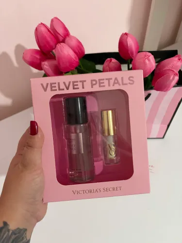 Kit presente Victorias Secret Velvet Petals