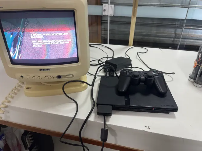 PS2 slim muito novo 