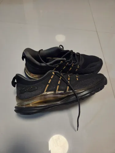 Tenis novo nunca foi usado