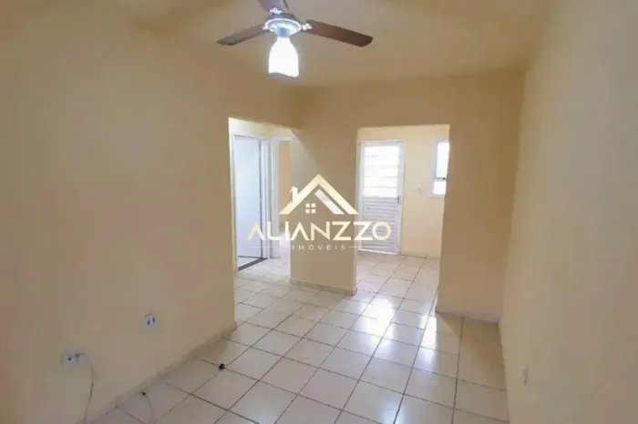 Casa Residencial com 46m² e 3 Quartos no Jardim Cristo Redentor em Ribeirão Preto/SP. Alia