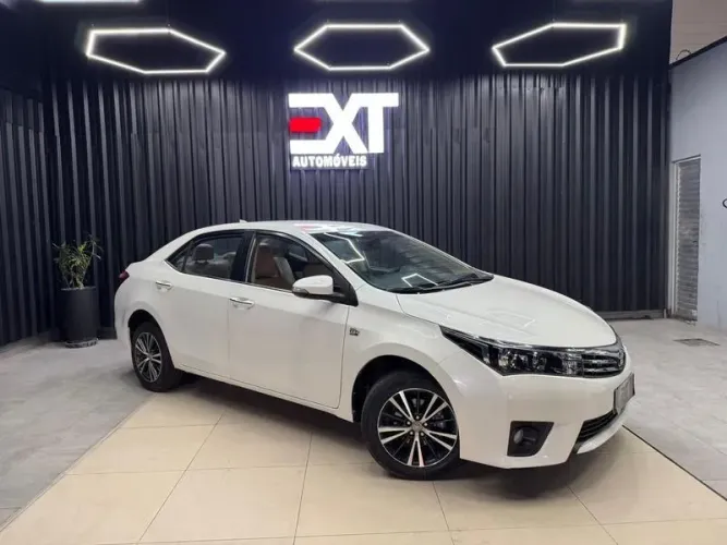 Toyota Corolla Altis 2.0 Flex 16V Aut. 2015