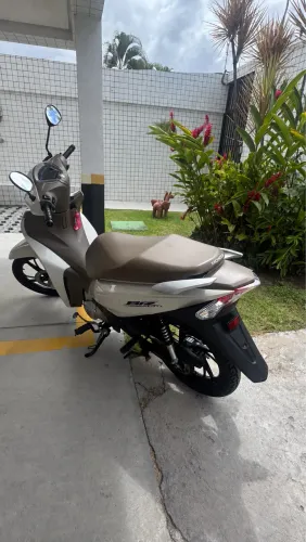 Biz 125 em estado de zero