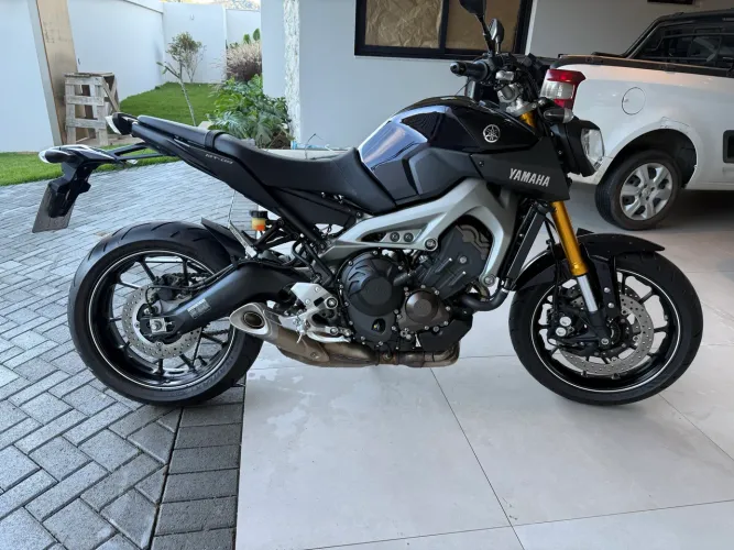 MT-09 Yamaha - Incrivelmente NOVA!!!