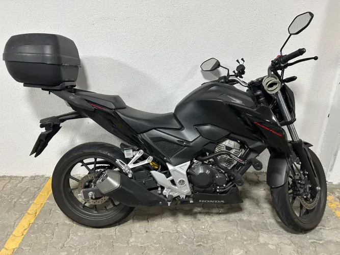 Vendo CB 300 2024