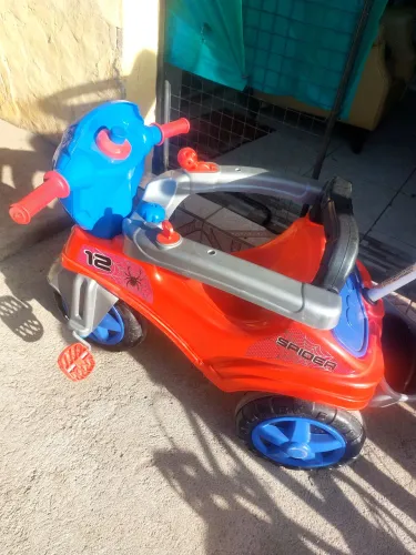 Carrinho de passeio semi novo