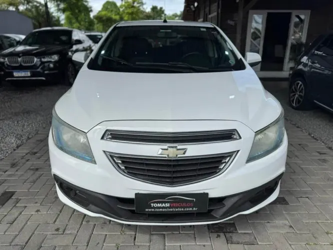 Chevrolet Onix Hatch LT 1.0 12V Flex Mec. 4P 2014