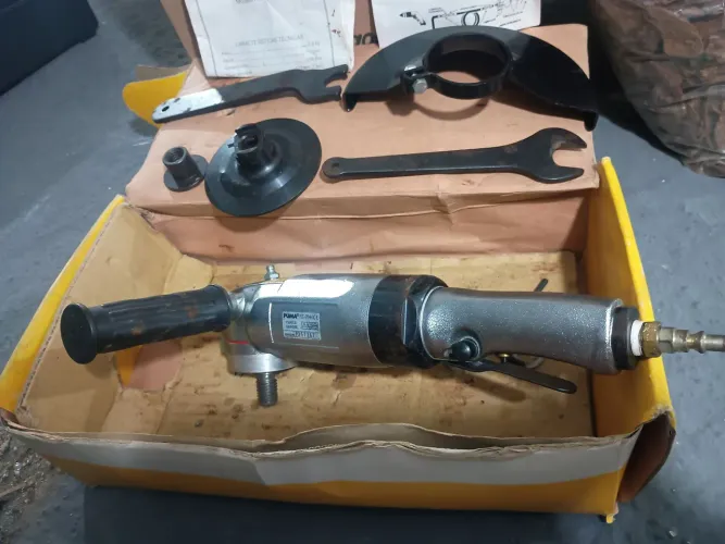 Esmerilhadeira angular 7" pneumática PUMA