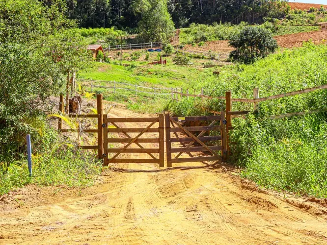 Terreno Rural di para venda possui 4000 metros quadrados em Ribeirão do Cristo - Alfredo C