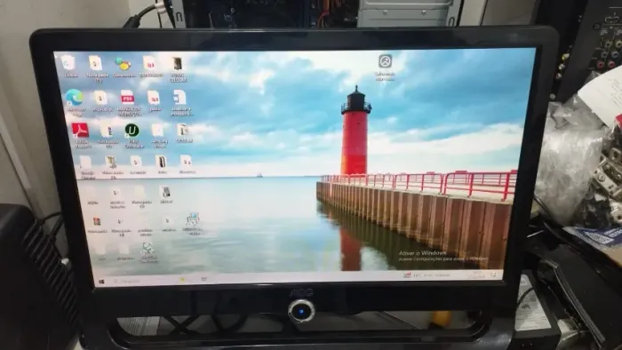 monitor AOC 19"