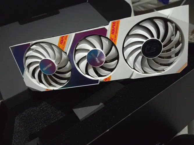 RTX 3060 Ultra 12GB - Colorful iGame