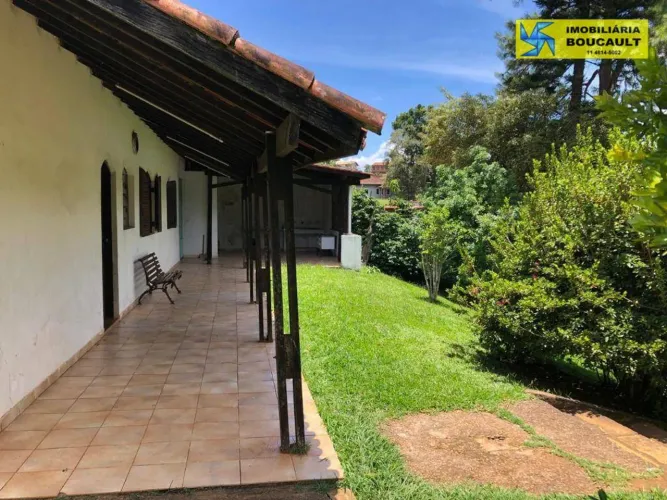 Casa Térrea 4 Dorms em Chácara 3.000m² com Piscina e Lazer  Rincão, Cotia/SP