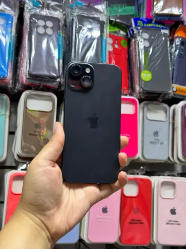 iPhone 15