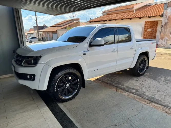 Volkswagen Amarok Trendline CD 2.0 TDI 4X4 Dies AUT 2013