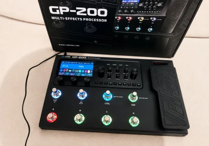 VALETON GP 200 NA CAIXA