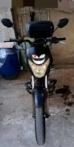 Vende se moto .