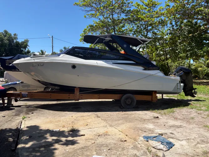 Lancha Royal Mariner 280 Motor de popa 300hp