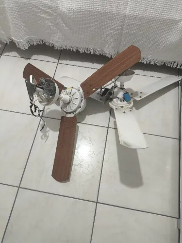 Vendo 2 ventilador de teto