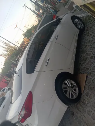 Hyundai HB20S Premium 1.6 Flex 16V Aut. 4P 2014