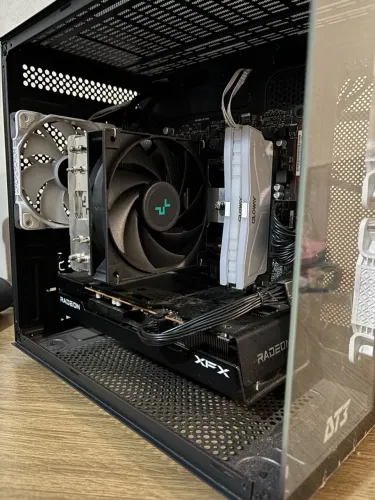 PC GAMER Ryzen 7 5700X + RX 7600 8GB + 32GB RAM + 1,5TB SSD
