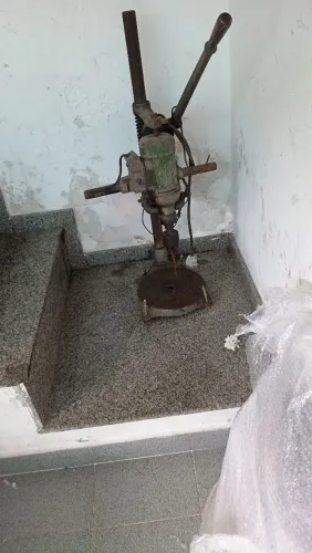 Furadeira de bancada grande