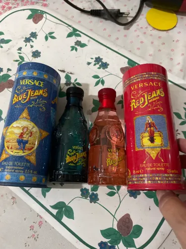Versace Perfume Blue Jeans ou Red Jeans