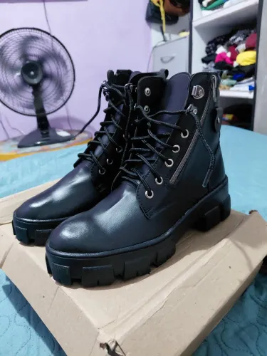 Botas