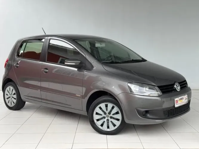 Volkswagen Fox 1.0 MI Total Flex 8V 5P 2013