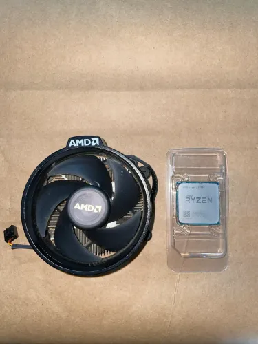 Processador AMD Ryzen 3 3200g com vídeo integrado + cooler box