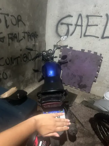 Estou vendendo essa moto yamaha valor a negociar