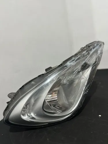 Farol Esquerdo HB20 Sedan