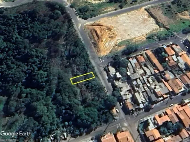 BOITUVA/SP  Lote com 200,38m² no bairro Santa Cruz