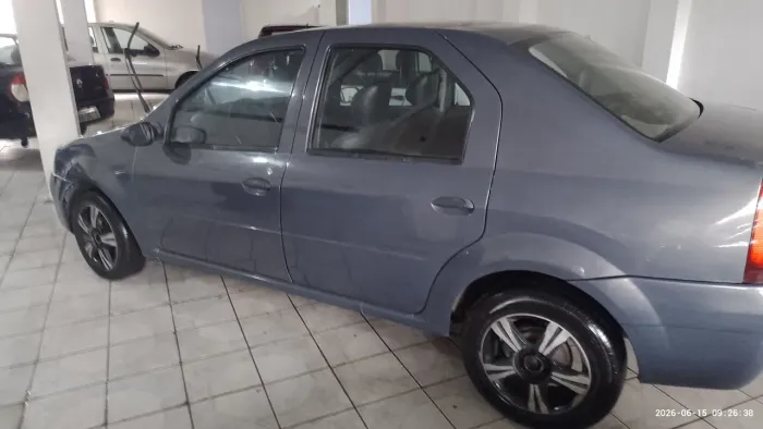 Renault Logan Authentique Hi-flex 1.0 16V 4P 2009