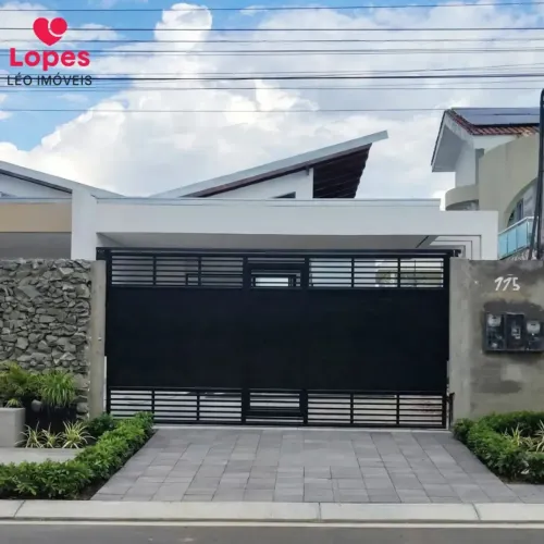 Casa para venda com 3 suites, piscina, apta a financiar- Caçari - Boa Vista - RR