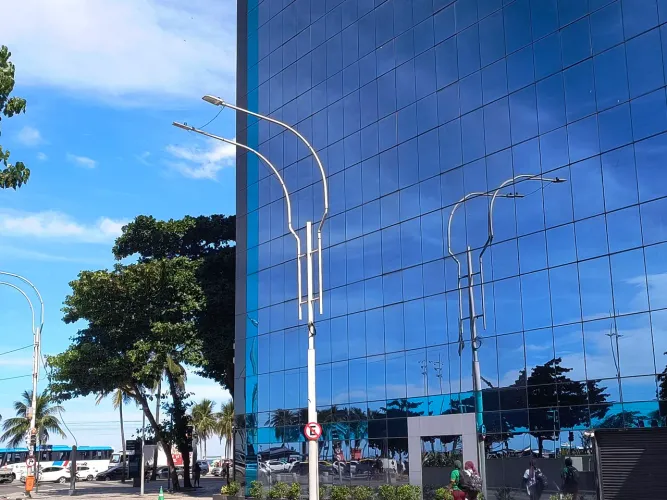 Copacabana 60m da praia mobiliado diária e temporada