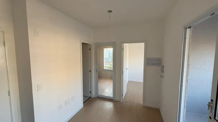 Apartamento novo 35m² com sacada próximo metrô Vila Sônia