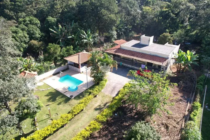 SÍTIO À VENDA NO CONDOMÍNIO QUINTAS DA GENTILEZA EM BETIM 2.555M²