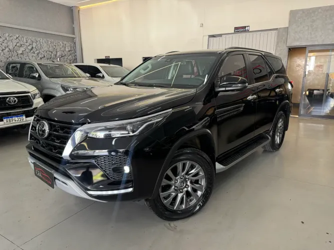 Toyota Hilux SW4 SRX 4X4 2.8 TDI 16V Dies. Aut. 2022