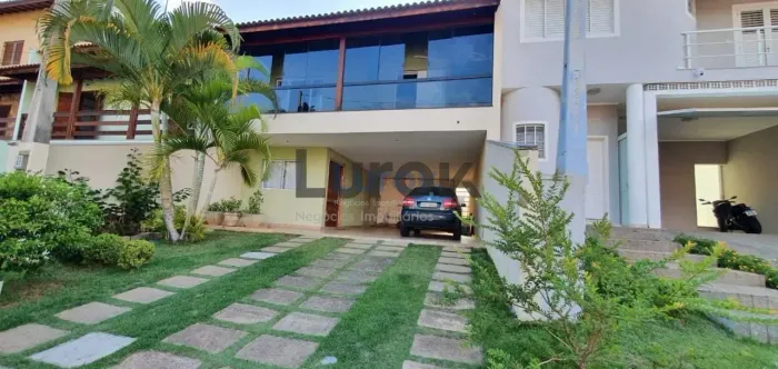 Casa a venda em Valinhos - SP - Condomínio Itamambuca