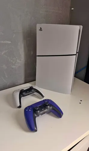 PlayStation 5 Modelo Slim 2 Controles 1TB
