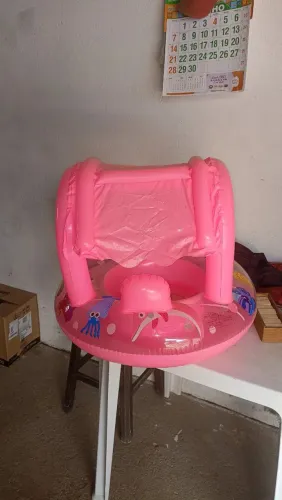 Vende-se bóia feminina na cor rosa