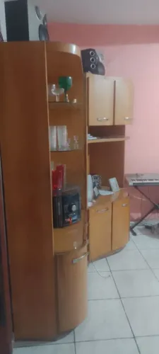 Vendo estante dupla antiga. Madeira pura linda só. 1200. Zap *