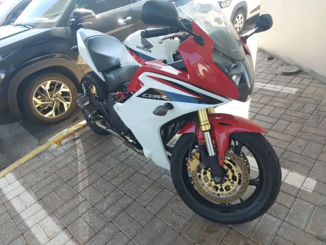 Honda CBR 600F 2.014 Impecável