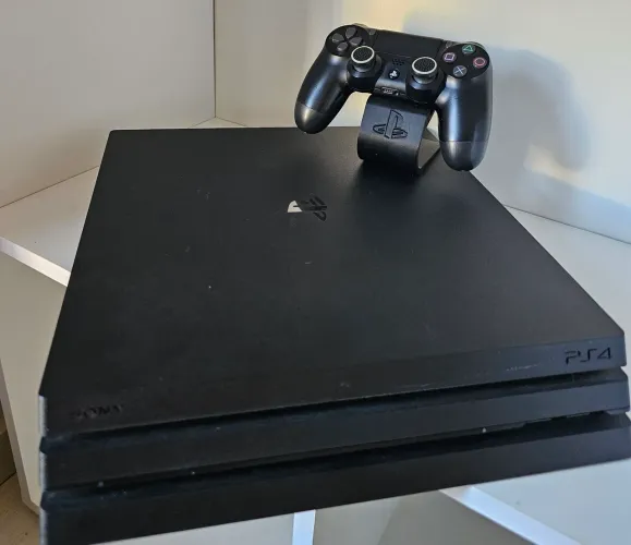 PS4 PRO - 1TB - 100% FUNCIONANDO