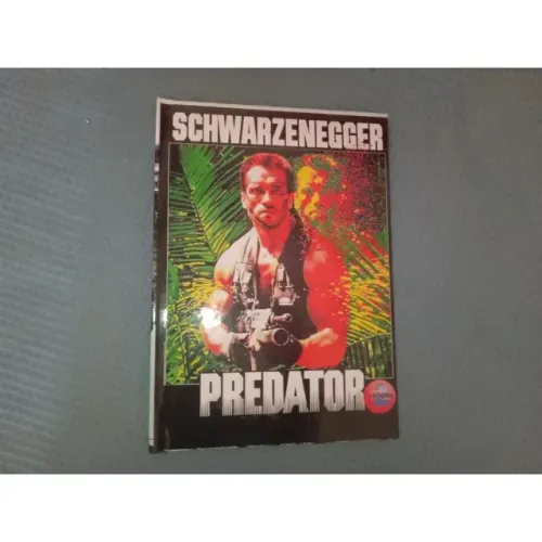 PREDADOR-ARNOLD SCHWARZENNEGER-PHOTOBOOK VOL.02 -LIVRO COM FOTOS RARAS DO FILME DE 1987-CA