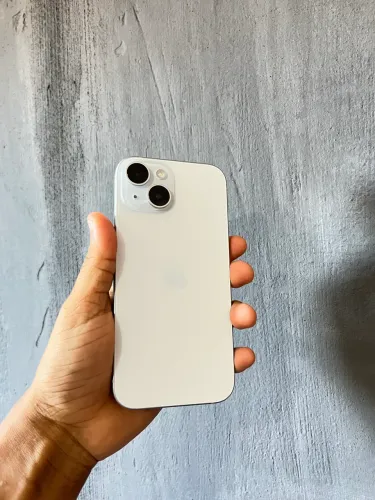 iPhone 15 128GB Usado